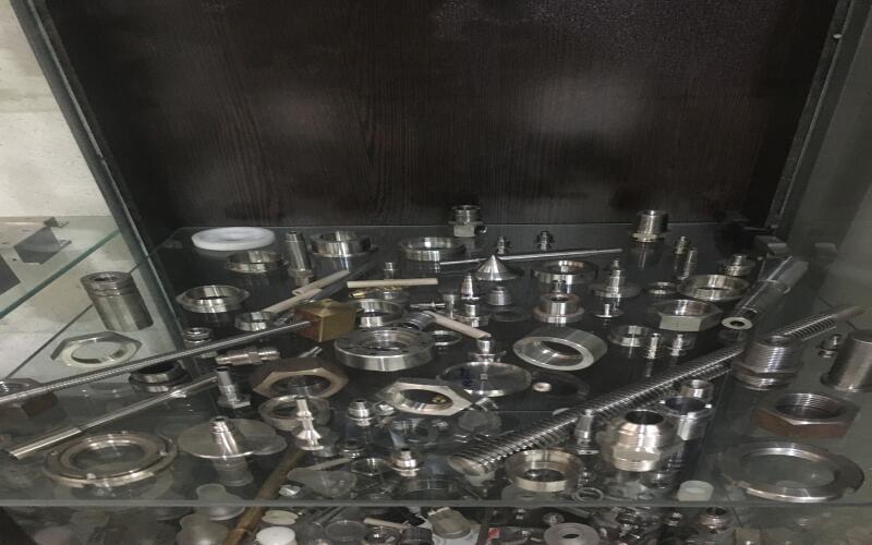 تراشکاری و فرزکاری